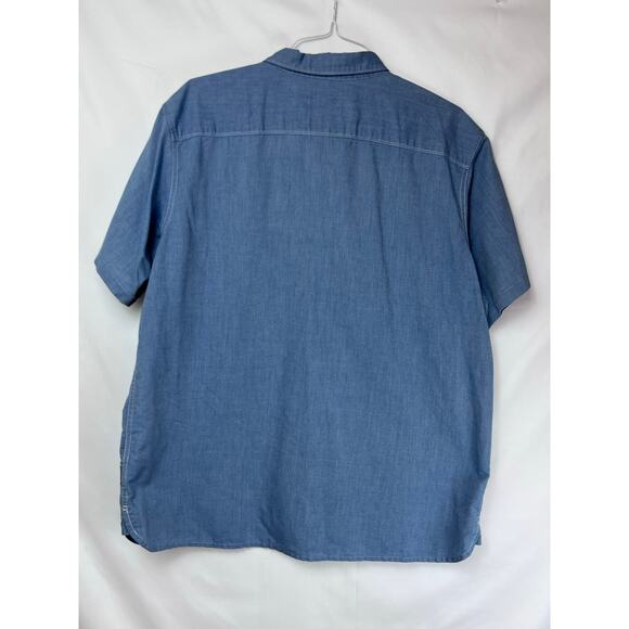 Mountain Hardwear Men's Size XL Button Up Short Sleeve Chambray Shirt - Picture 2 of 7